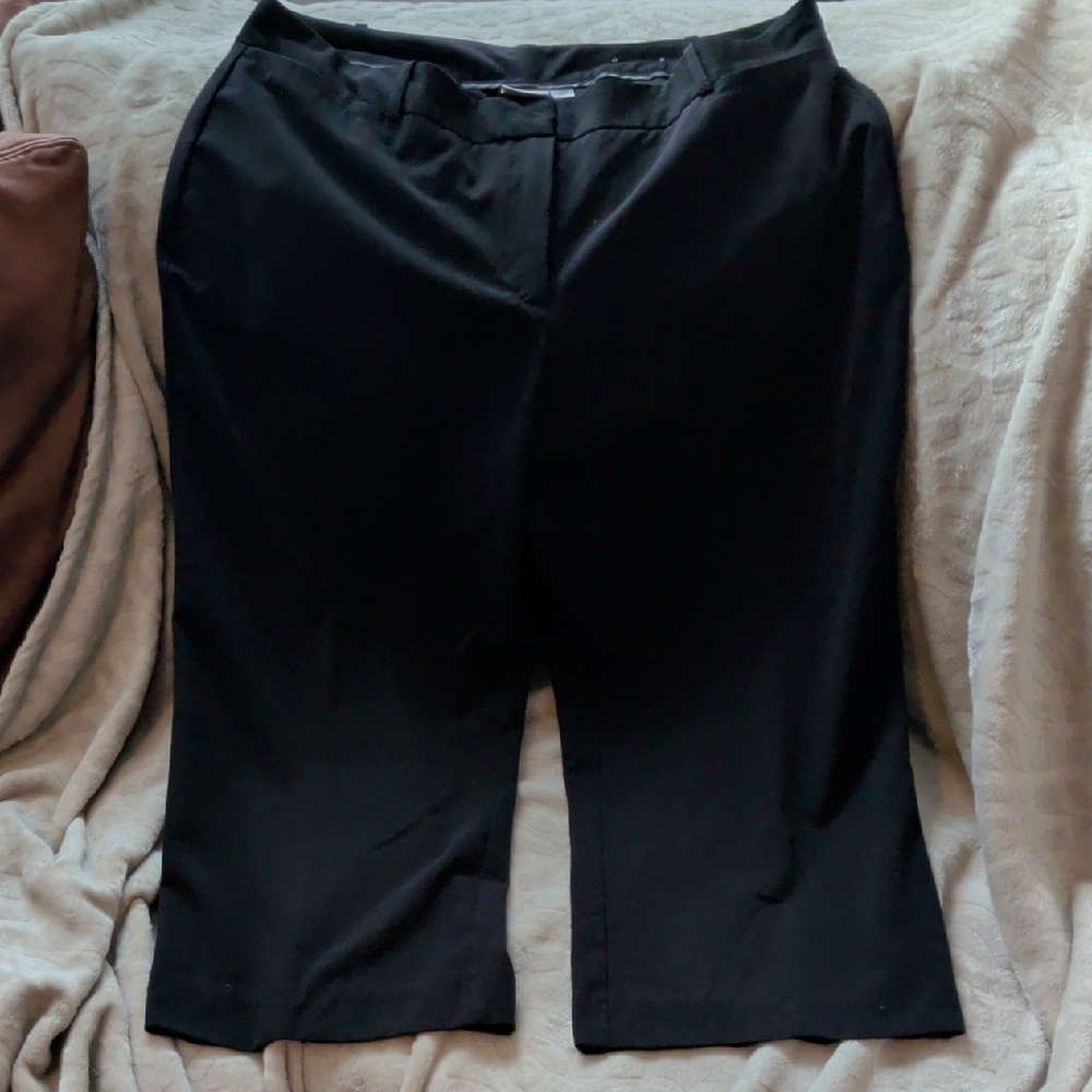 Worthington 18w Women's Black Pants Capris